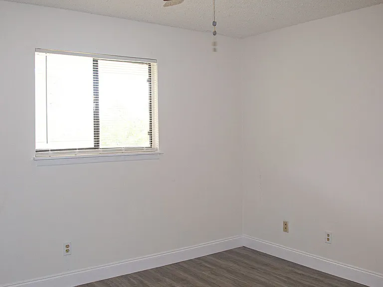 2445 Thomasson Dr — Photo 53