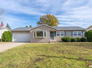 2696 9th St, East Moline, IL 61244