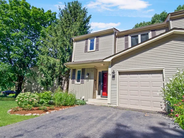 25 Uplands Way #25, Glastonbury, CT 06033