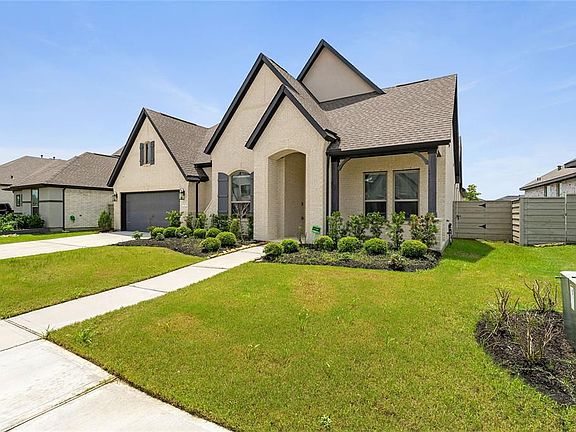 2nd image of 2122 Plum Creek Dr