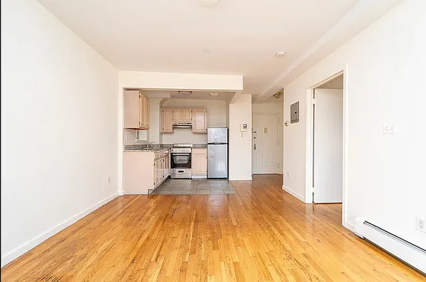 Rented by Modern Spaces | media 10