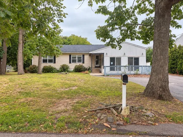 111 Davis Rd, Rio Grande, NJ 08242