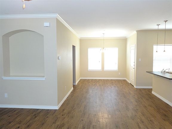 3rd image of 5517 Soledad Dr