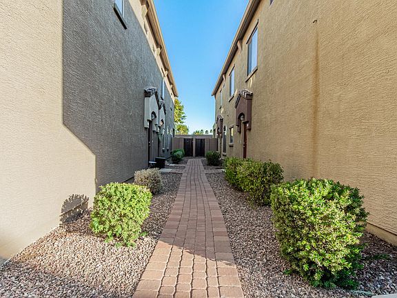 3rd image of 2024 S Baldwin Unit 25