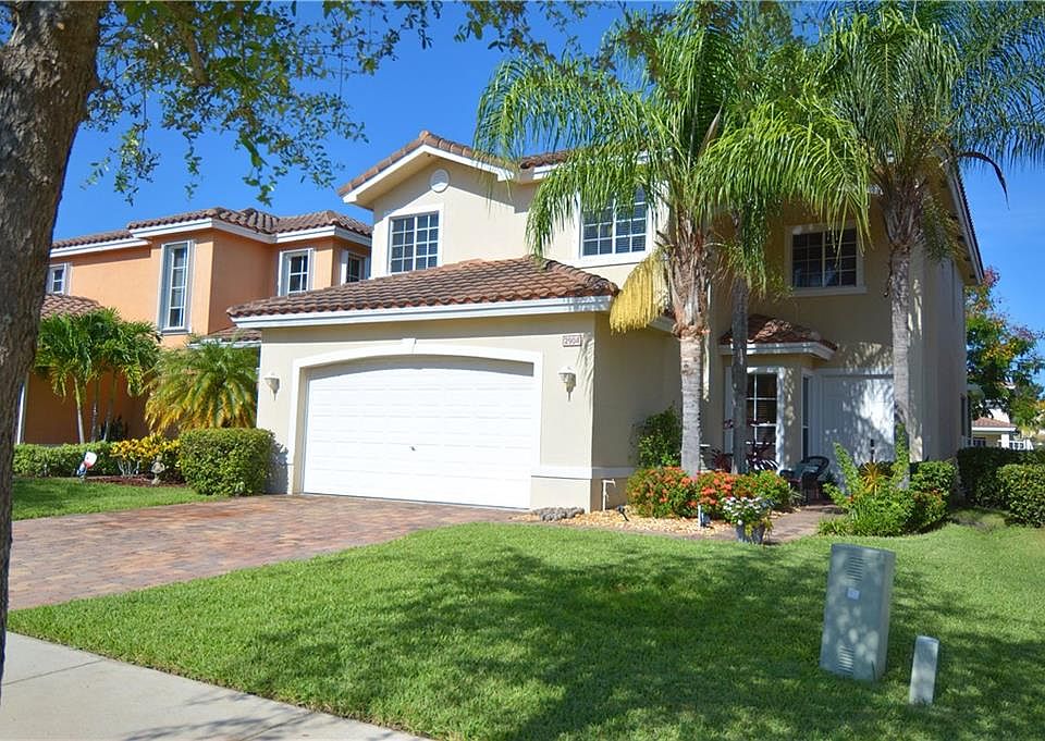 1st image of 2904 SW Venice Ct