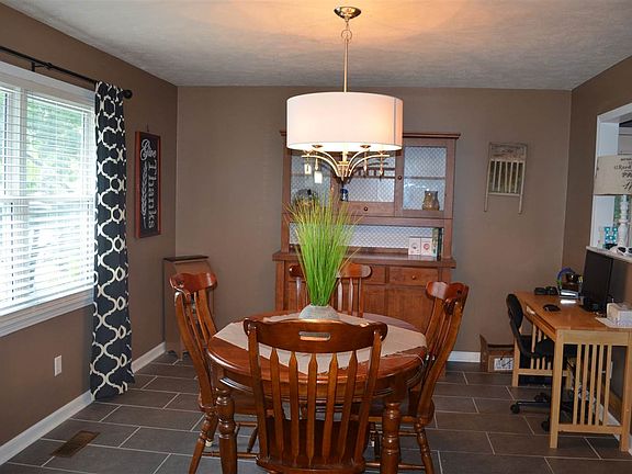 4th image of 243 Cottondale Dr