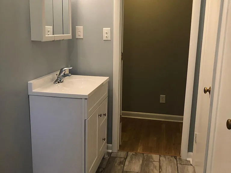 5861 Raleigh Rd — Photo 8