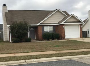 204 Stirling Bridge Dr, Warner Robins, GA 31088