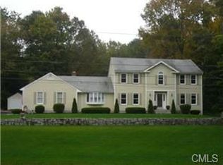 18 N Princeton Dr, Shelton, CT 06484