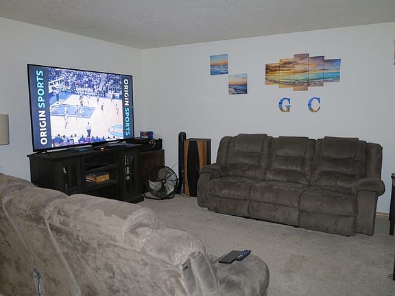 5th image of 3130 Meadow Glen Ln