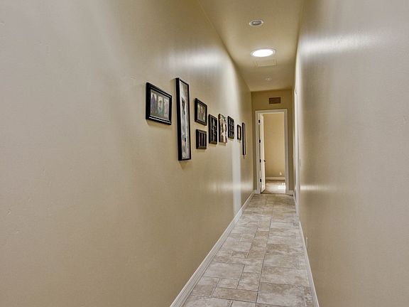 4th image of 180 W Sparrow Dr