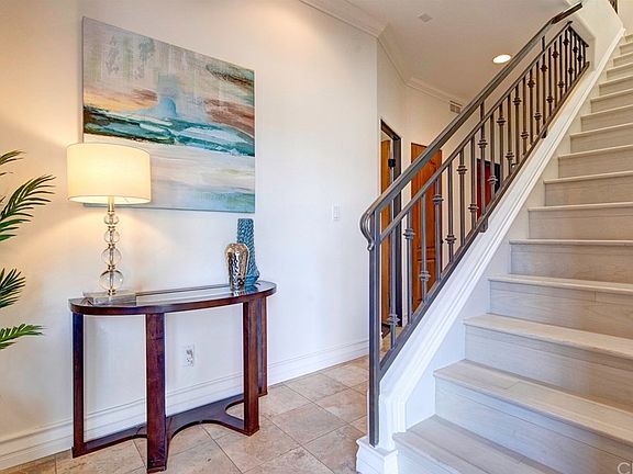 5th image of 2111 Carnegie Ln #C