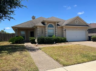 6917 Windy Creek Dr, Corpus Christi, TX 78414