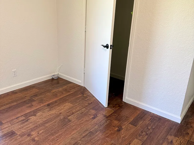 2631 Stafford Dr — Photo 15