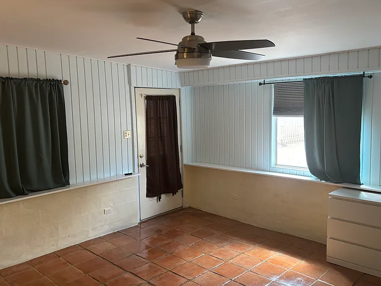 2537 N Orchard Ave — Photo 17