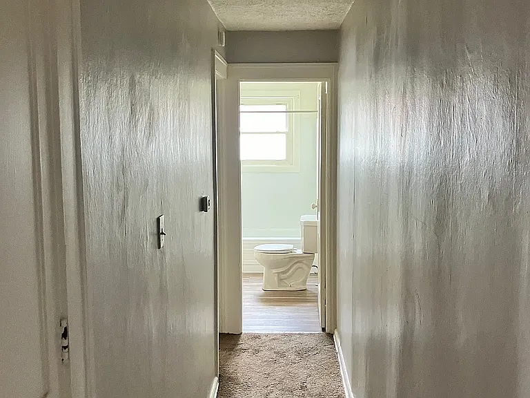 802 N Riley Ave — Photo 15