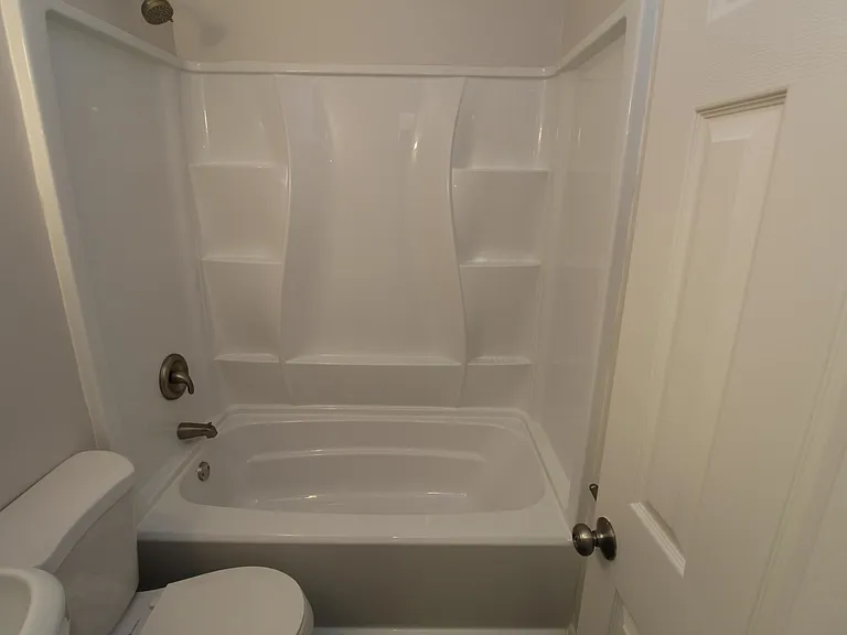 11125 Youngstown Pittsburgh Rd #4 — Photo 15
