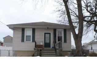 17 Barnard Ave, Gloucester City, NJ 08030