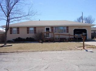 1412 E Ellsworth Ave, Salina, KS 67401