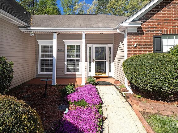 2nd image of 3014 Windsor Meadow Ln