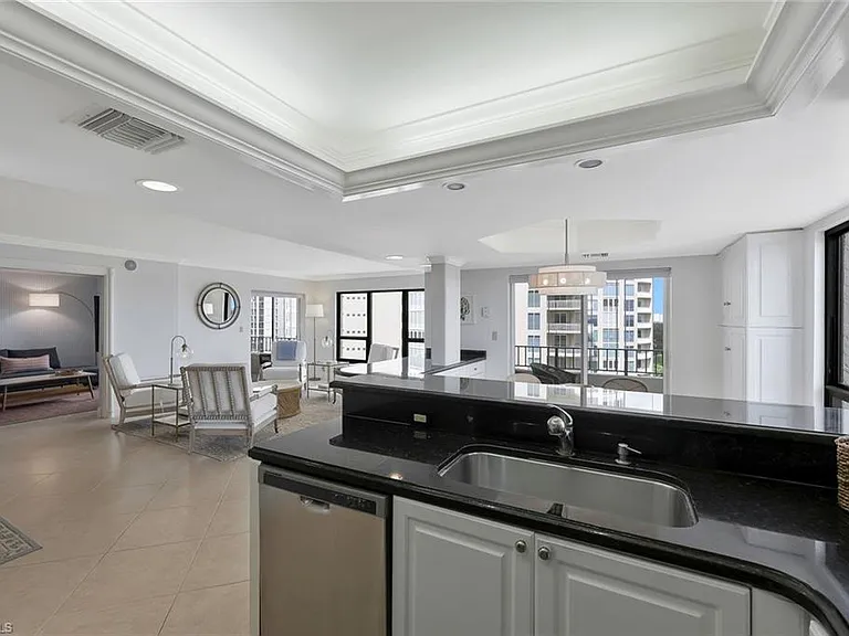 4451 Gulf Shore Blvd N #1205 — Photo 12