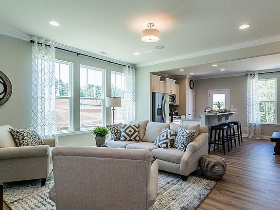 3rd image of 19 E Bordeaux Dr Lot 208