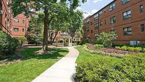 2nd image of 4740 Bradley Blvd #J15zt364d