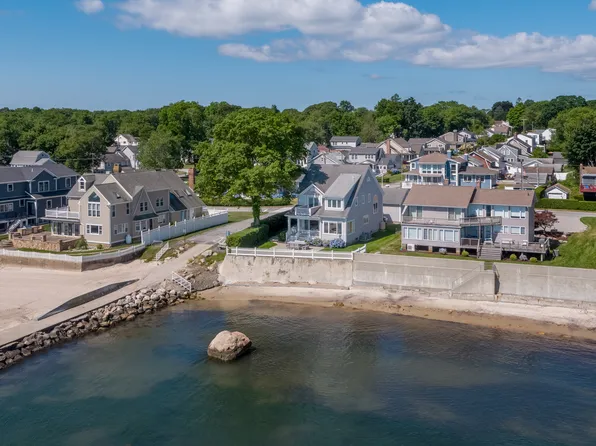 40 East Shore Drive, East Lyme, CT 06357