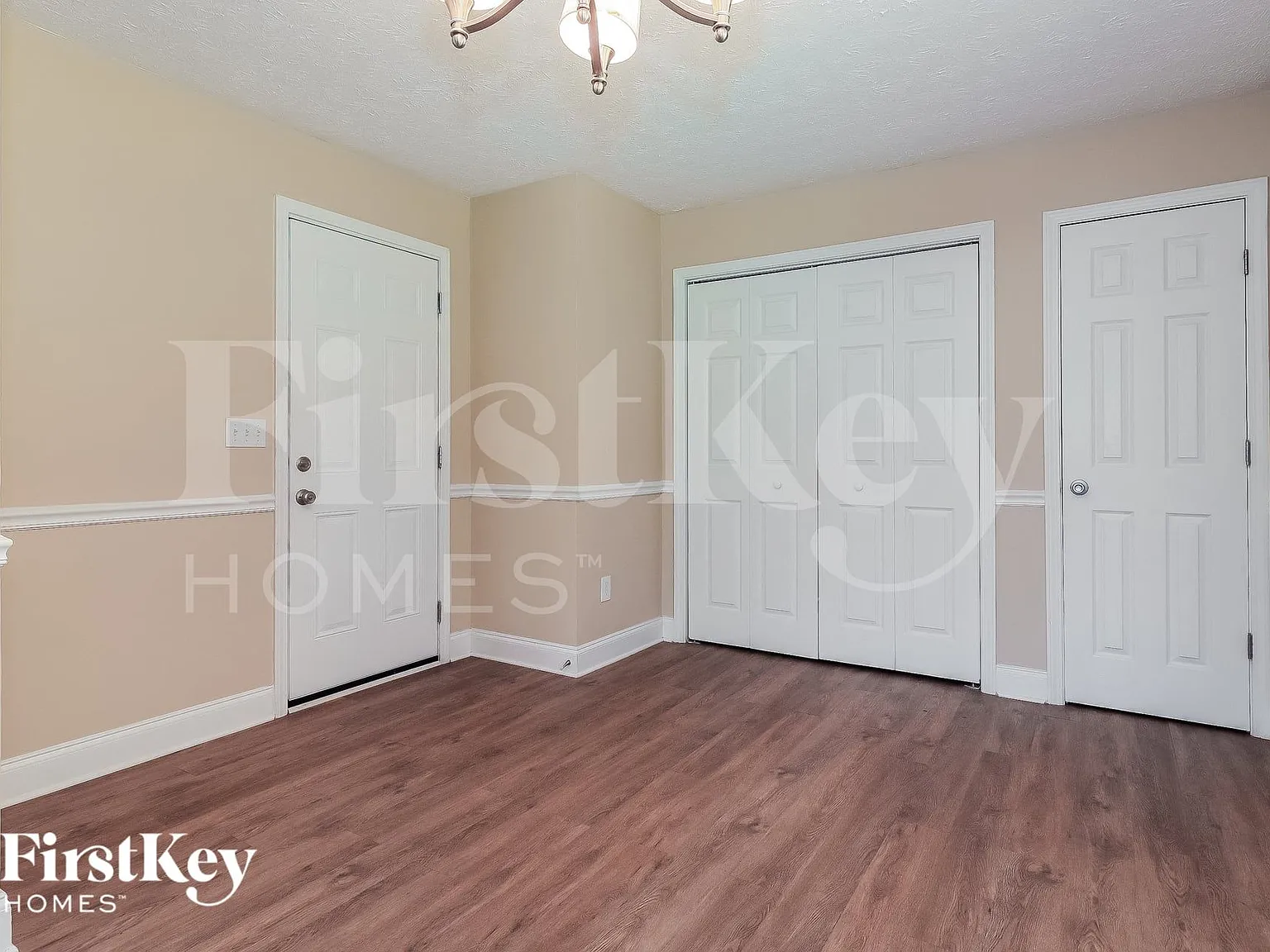 3 bed, 2.5 bath, 1530 sqft, $1,940 — Photo 4