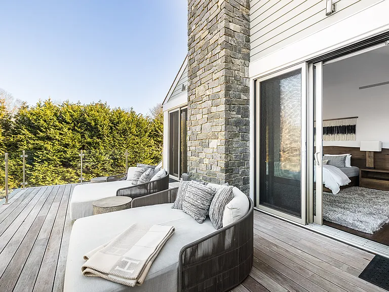 9 Roberts Ln — Photo 14
