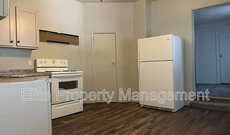315 E City Center Dr — Photo 5