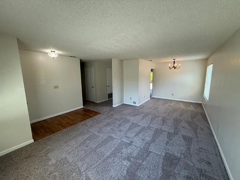 2766 Applewood Dr — Photo 12