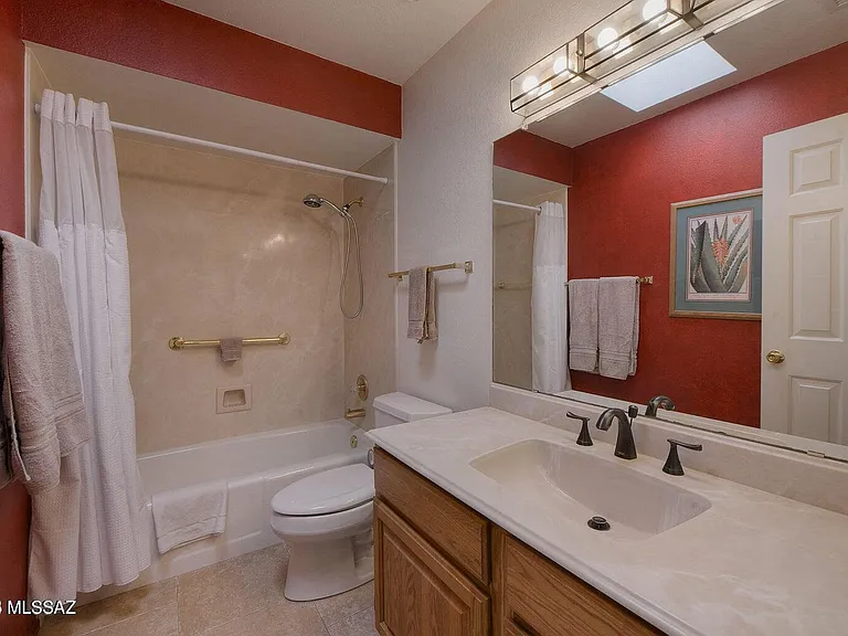 836 E Camino Diestro — Photo 35