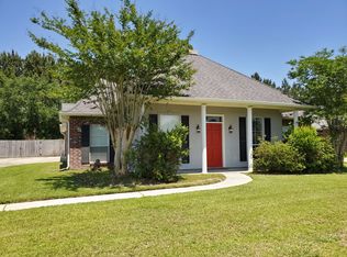 8095 Acadiana Ave, Denham Springs, LA 70706