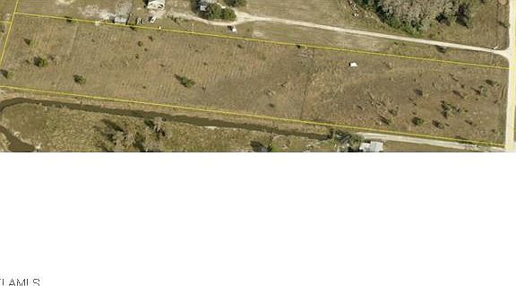 4th image of 23755 Tinas Ln