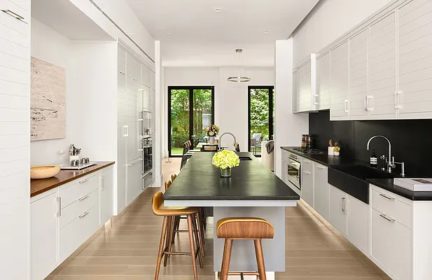 Sold by Compass | media 26