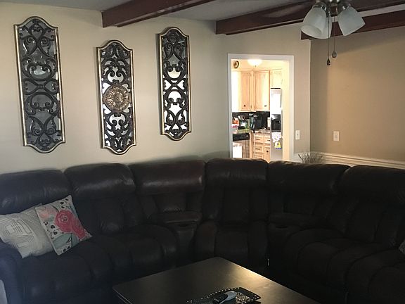 2nd image of 168 Oak Park Dr