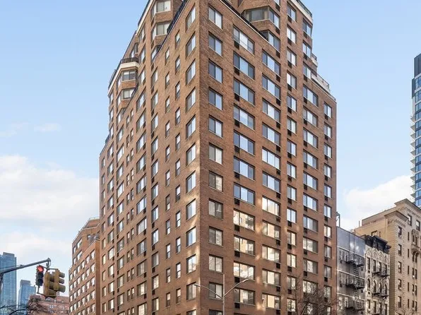 200 East 36th Street image 9 of 9