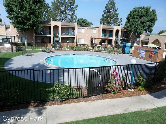 2nd image of 630 S Lincoln Ave APT 10
