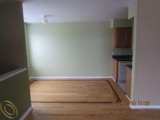 3rd image of 47059 Auburn Ct