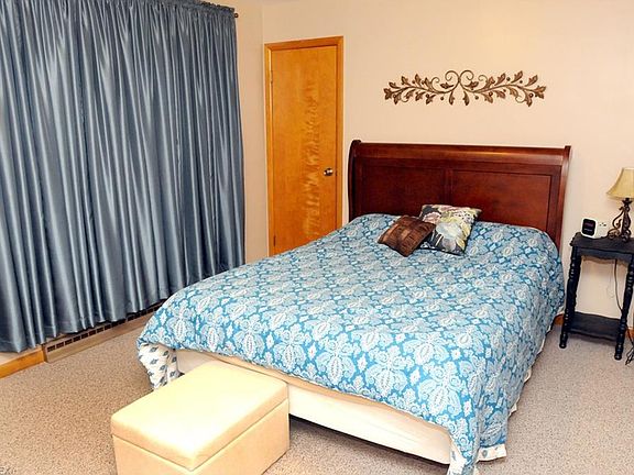 4th image of 723 Avon Dr