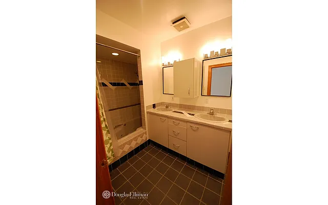 Rented by Douglas Elliman | media 18