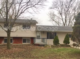 237 Hadleigh Rd, Bolingbrook, IL 60440