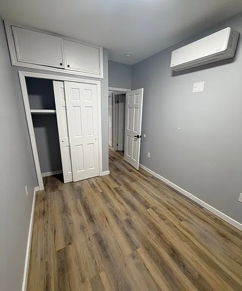 1044 Manor Ave #1 — Photo 13