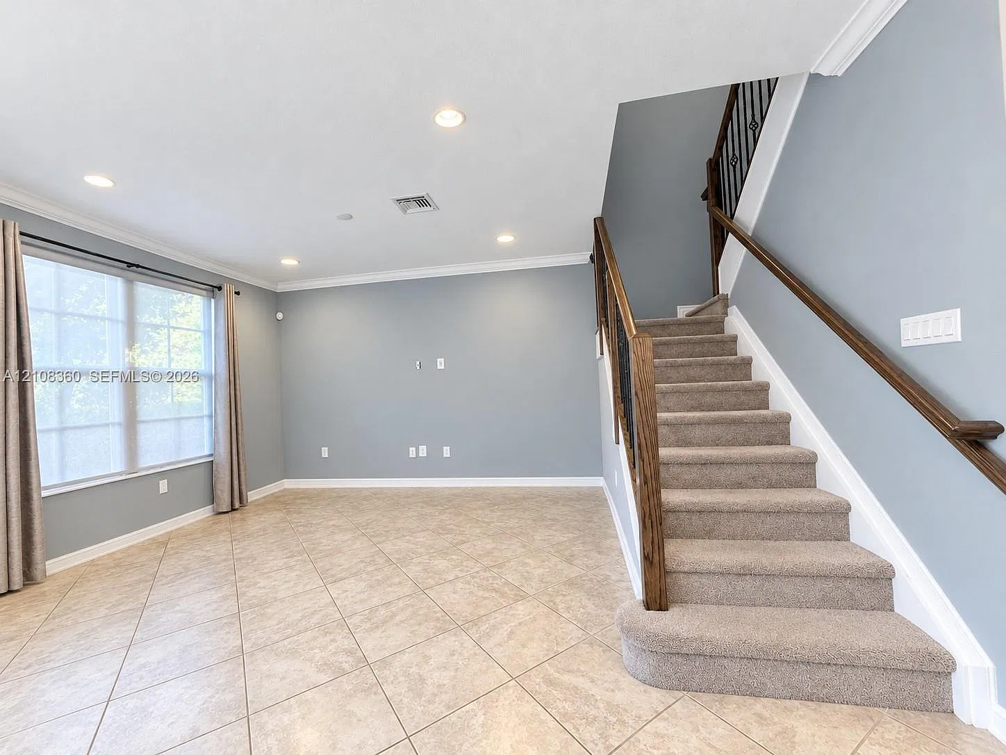 3 bed, 1807 sqft, $2,995 — Photo 1