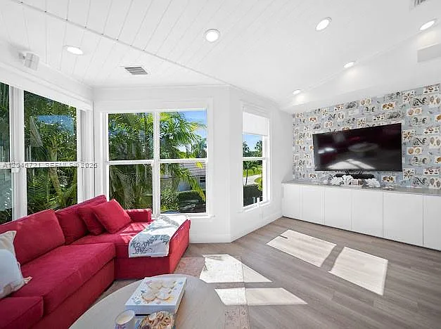 17433 SE Indian Hills Dr — Photo 11