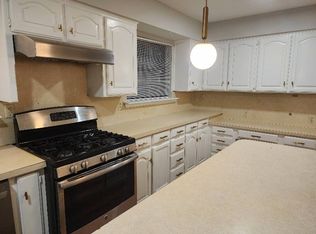 1222 Rockledge Dr, Garland, TX 75043