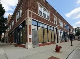 2442 E 75th St #202, Chicago, IL 60649