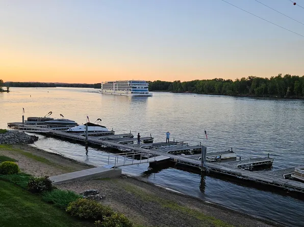 600 Main St W Unit 206, Wabasha, MN 55981