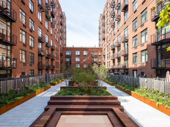 125 Court Street image 5 of 11